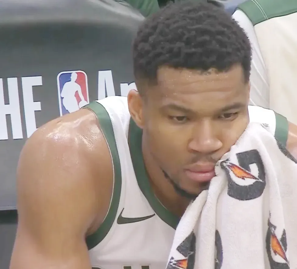 字母哥意外战胜阿森纳，领先优势明显引爆全场！(曼联和阿森纳)