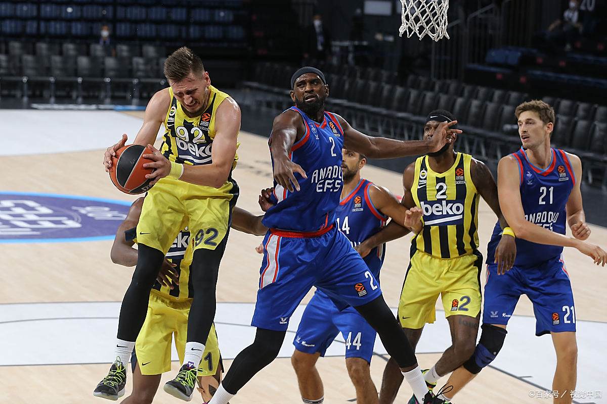 包含NBA常规赛赛前走向成谜；门兴格拉德巴赫更衣室发声；震撼外界；临场指挥获称赞的词条AYX SPORTS