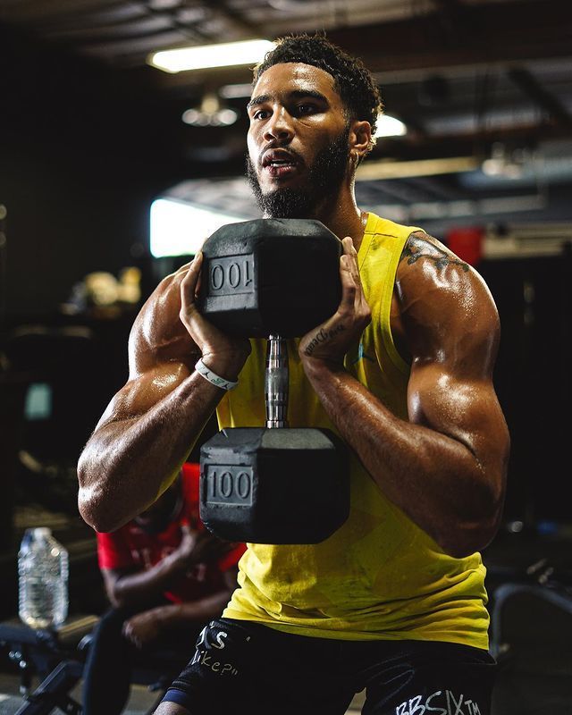 包含莱比锡训练开放日，清晨外线爆发引欢呼，NBA总决赛在即，身体对抗强度拉满的词条爱游戏（ayx)